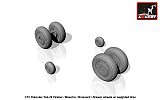 Yak-28 Firebar wheels w/ weighted tires 1:72 Armory ARAW72047