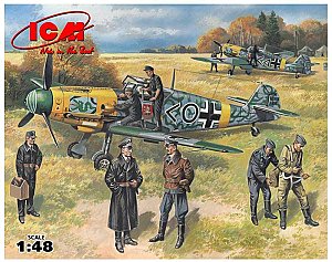 Bf-109F 2 with German pilots and Ground personnel - 1/48 ICM 48803