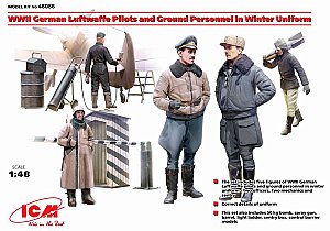 German Luftwaffe Pilots and Ground Personnel in Winter Uniform WWII 1:48 ICM 48086